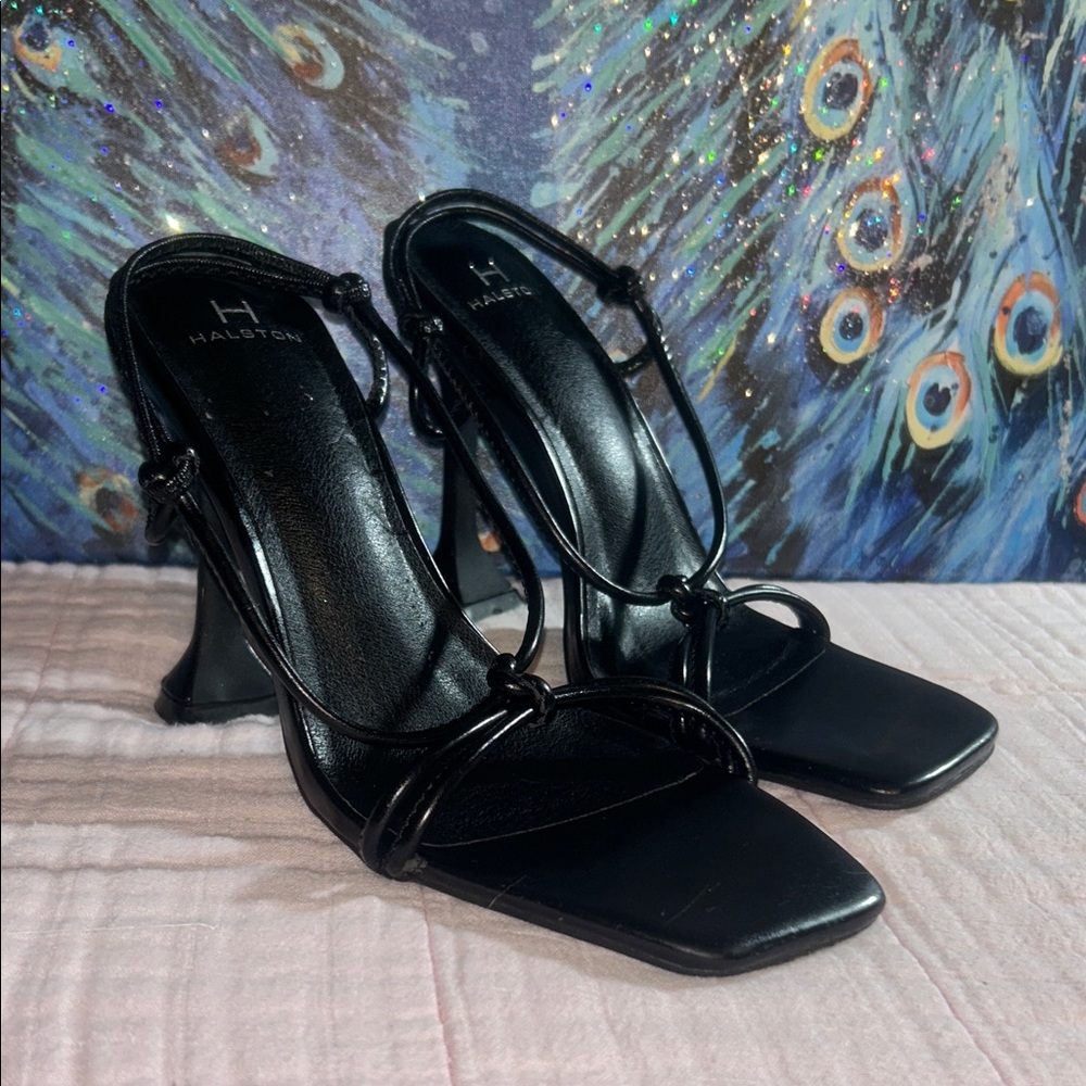 Halston Size 8 Black Strappy Heels